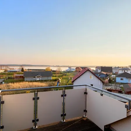 Peenemuende, Seglerhafen_sb_trimaran 4 We * بيناموندا